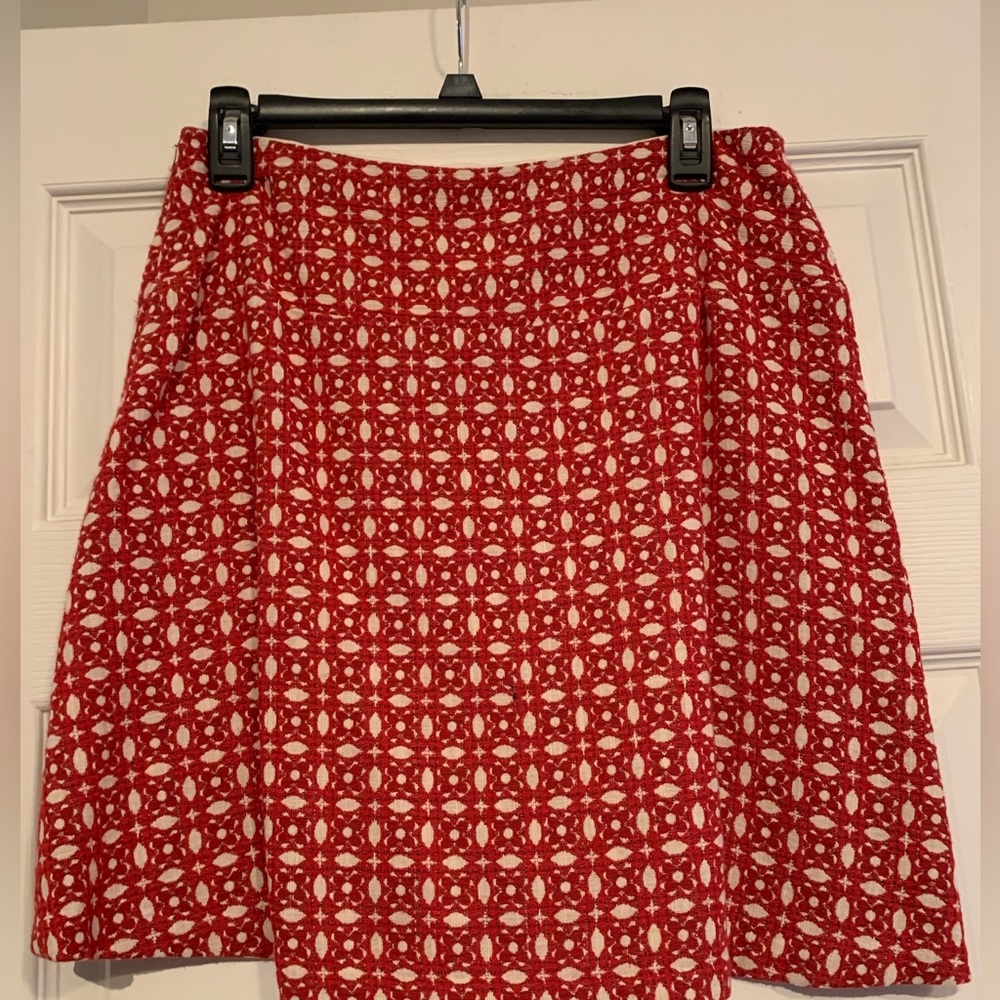 Red skirt